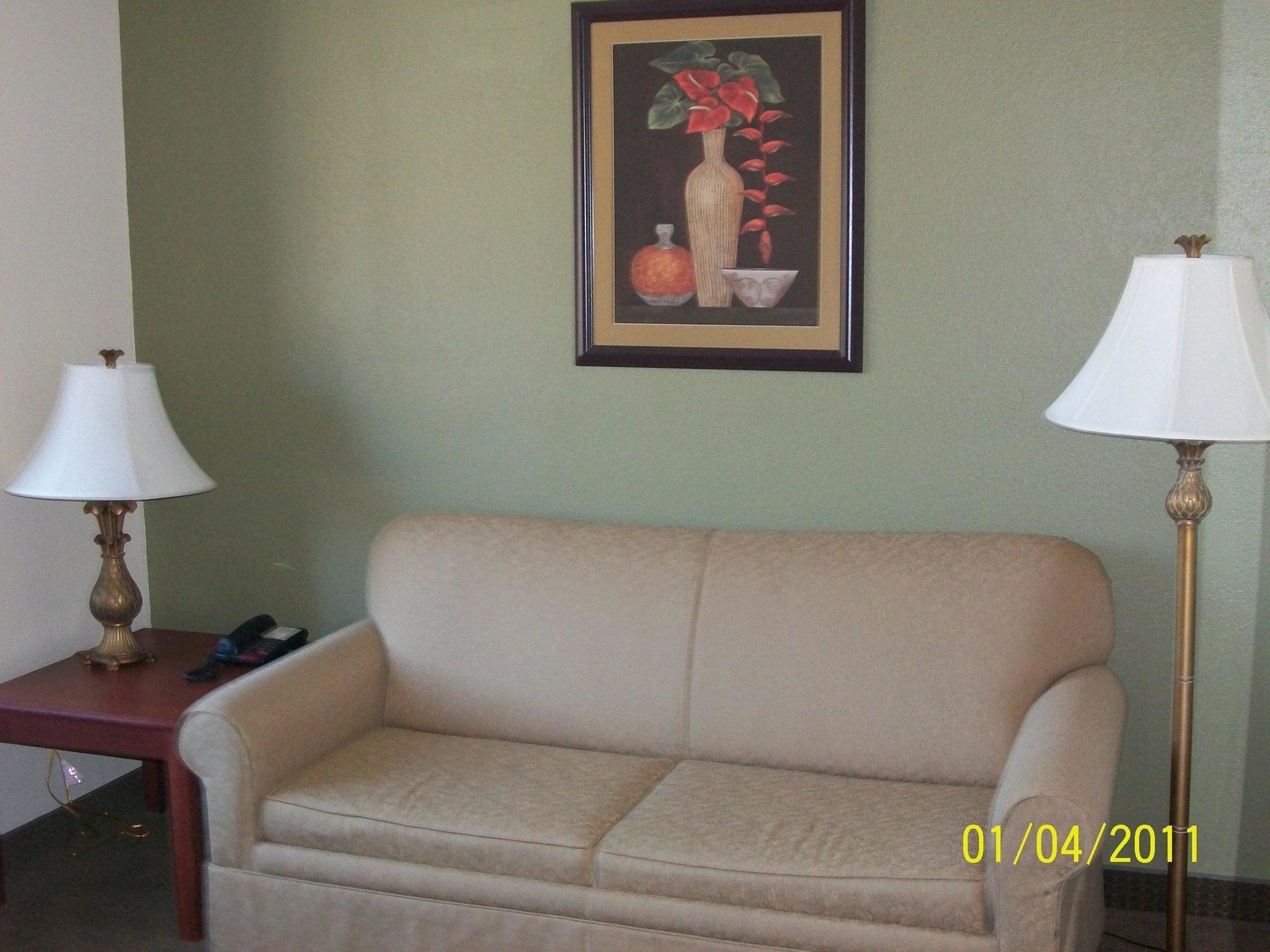 Quality Inn & Suites Prestonsburg Next To Mountain Arts Center Phòng bức ảnh