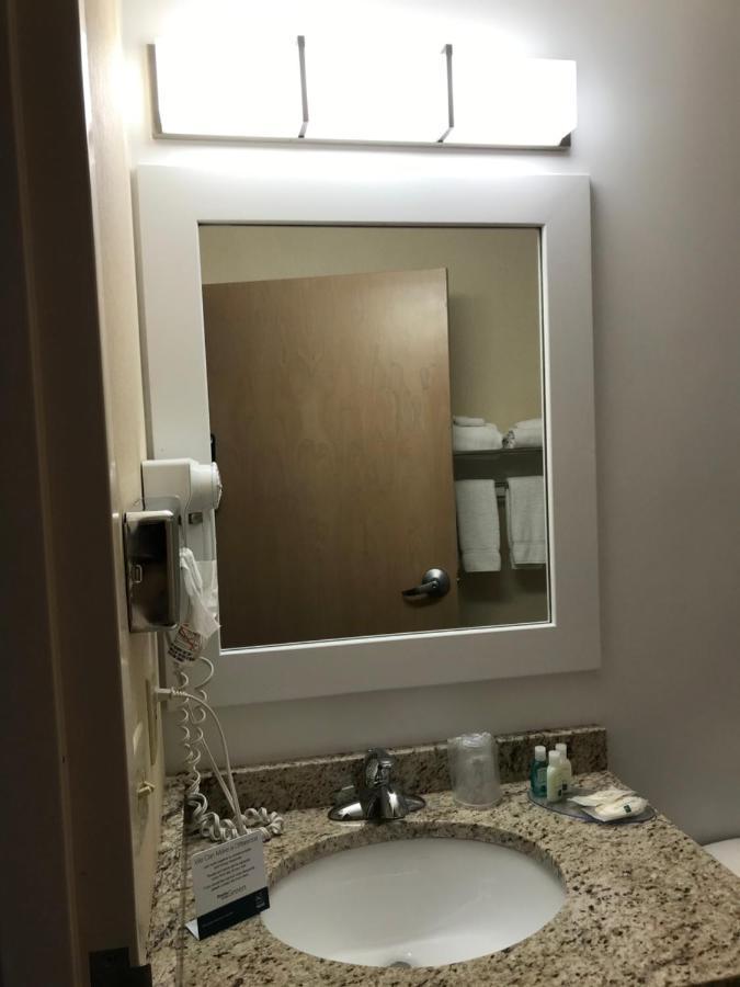 Quality Inn & Suites Prestonsburg Next To Mountain Arts Center Ngoại thất bức ảnh